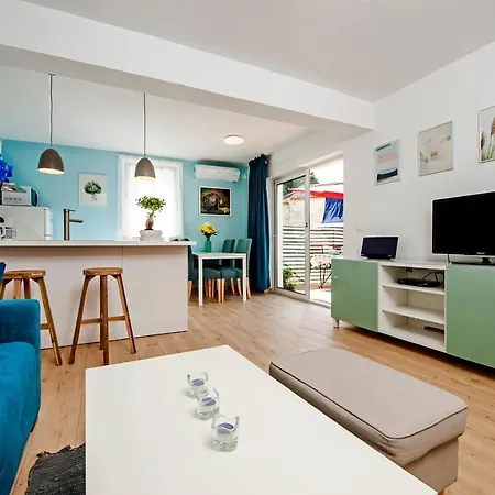 Little House - Just Few Steps From The City Center Ferienhaus *